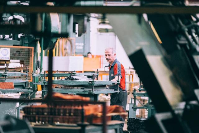 Manufacturing workforce
