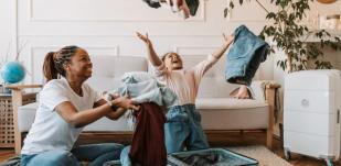 Moving Abroad Checklist: What to Do When Moving Country