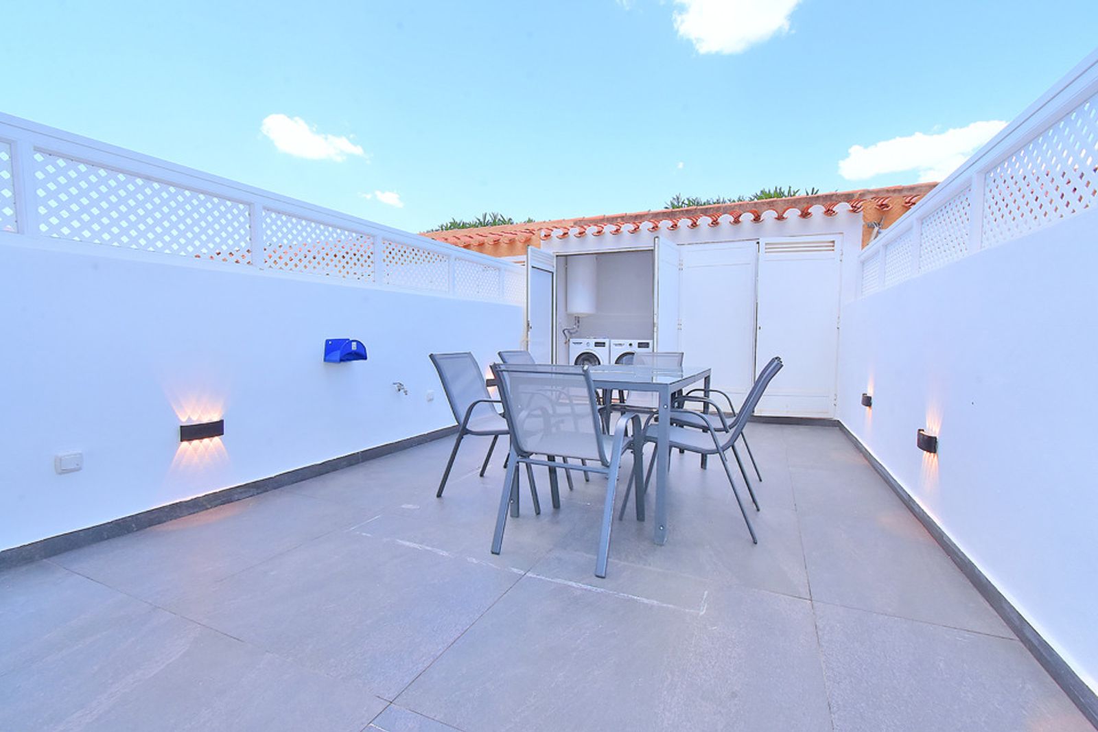 SUN-SOAKED 2 BEDROOM TOWNHOUSE - Image 15
