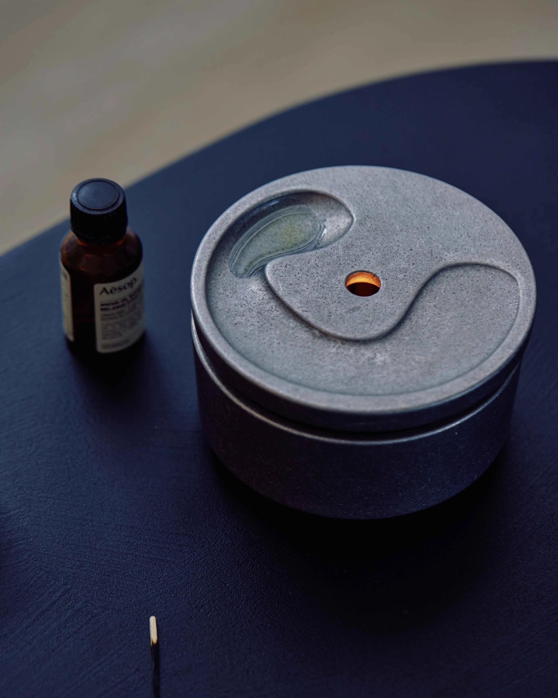 Aesop ブラス オイルバーナー | JAU / JAPAN AUSTRALIA UNITED