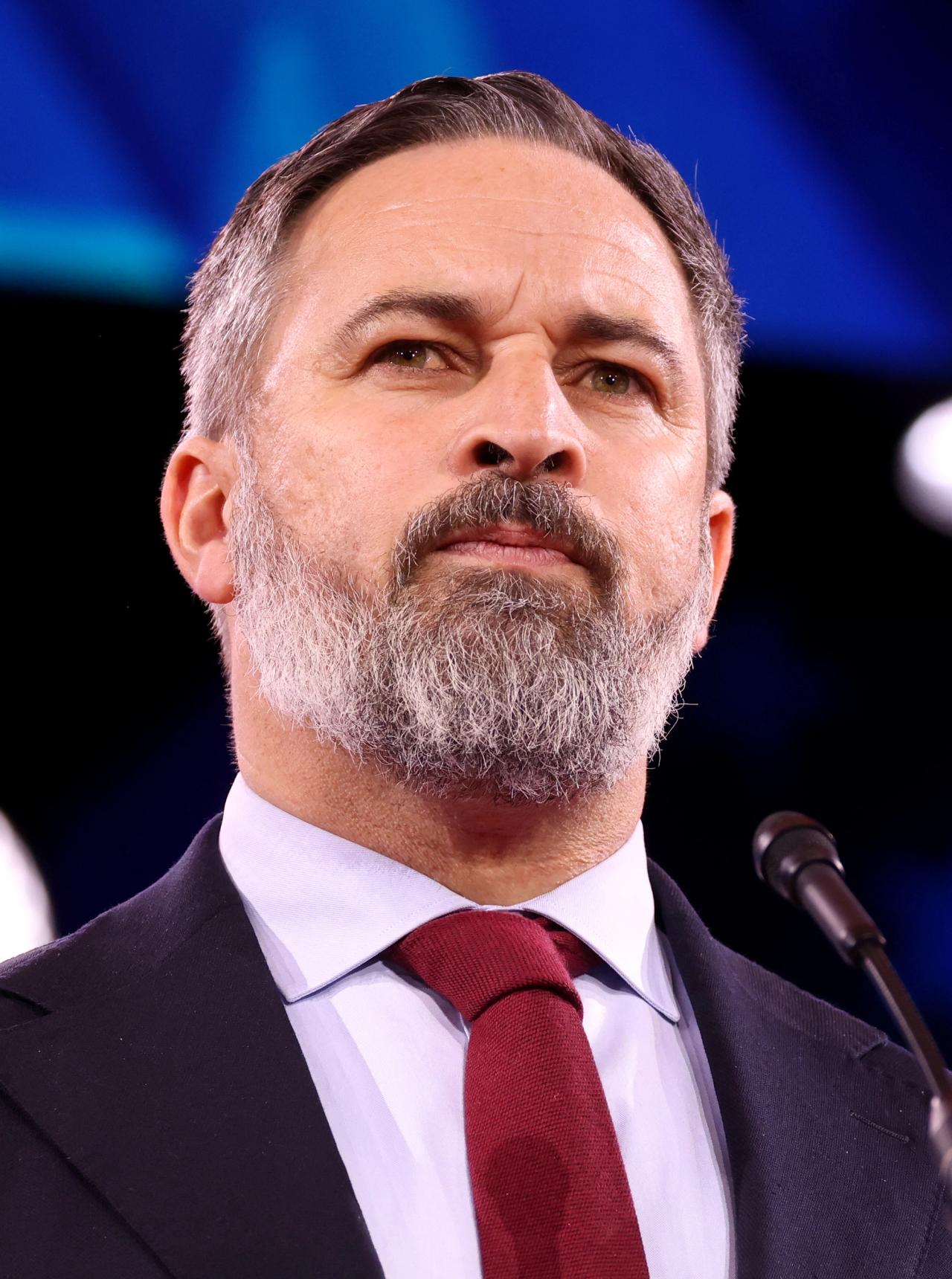 La campaña del 17-M se intensifica tras el primer debate de RTVE: Zapatero arropa a Montero en Sevilla mientras Abascal se suma a Gavira en Málaga, el CENTRA confirma que el PP roza la mayoría absoluta con el PSOE en mínimo histórico y Canal Sur fija el segundo debate para el once de mayo