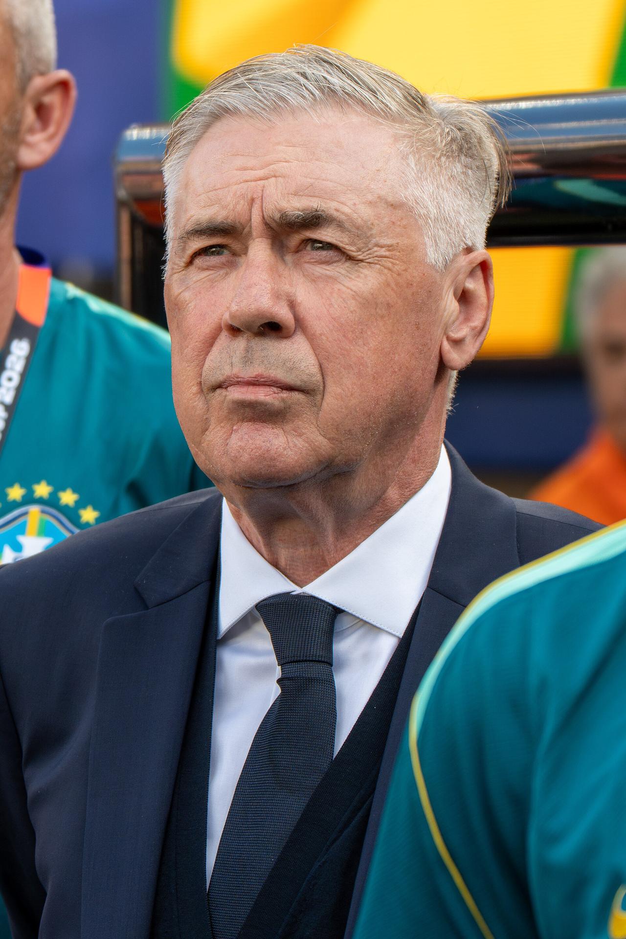 Retrato de Carlo Ancelotti