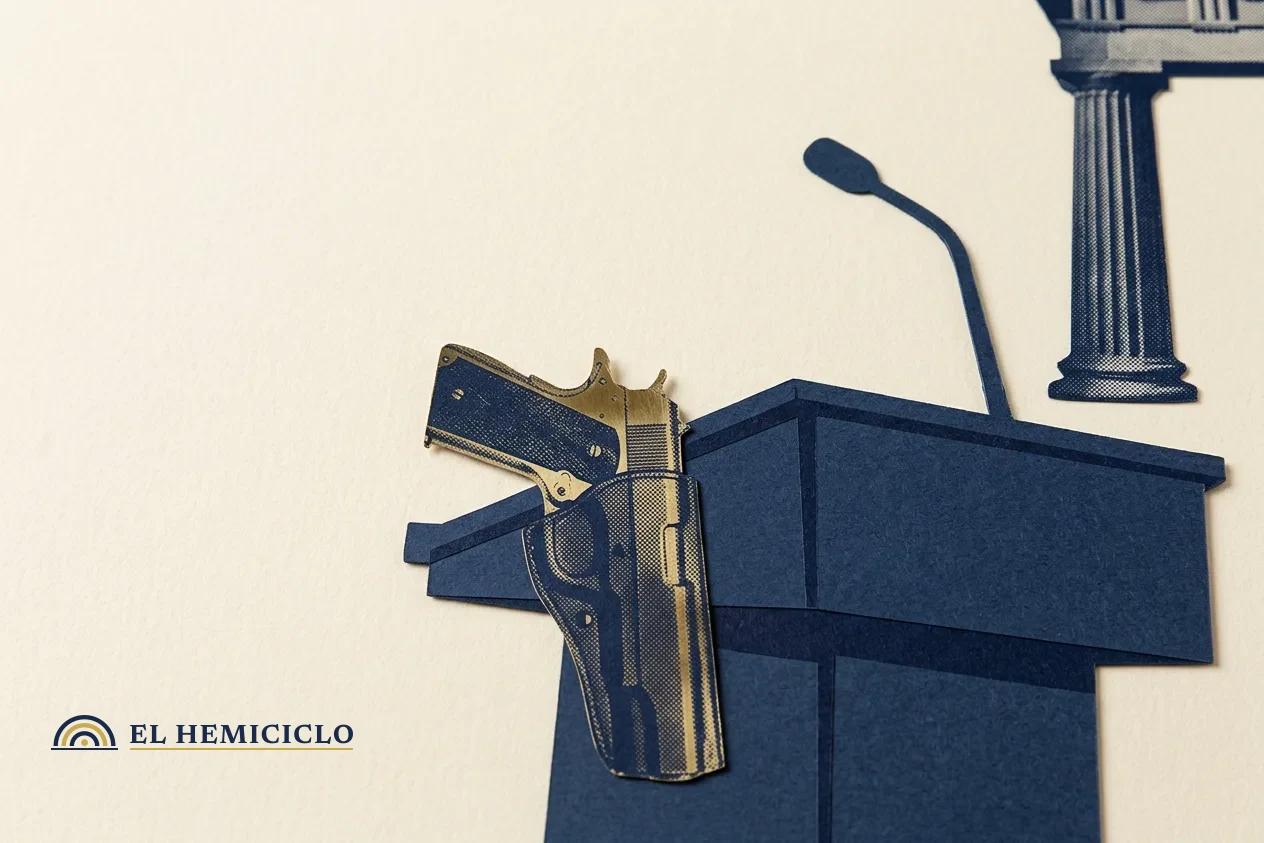 Enrique Gómez le respondió a Omaña por la pistola de De La Espriella con las "orgías" de Petro