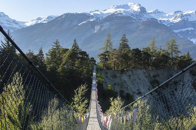 Suspension Bridge Passage