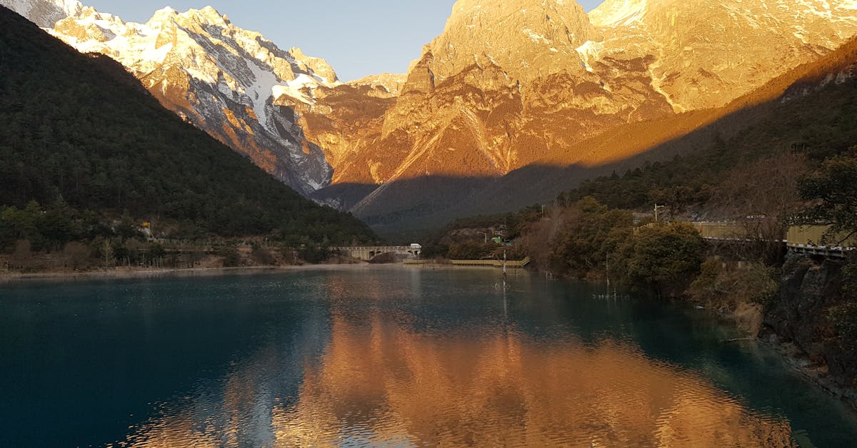 Highland Excursions Toward Jade Dragon
