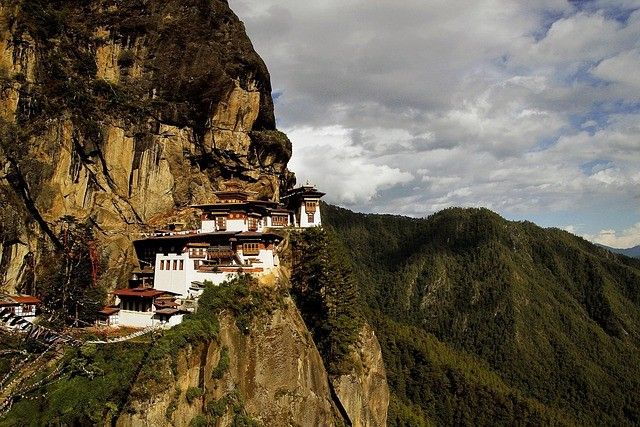 Tiger's Nest Ascent