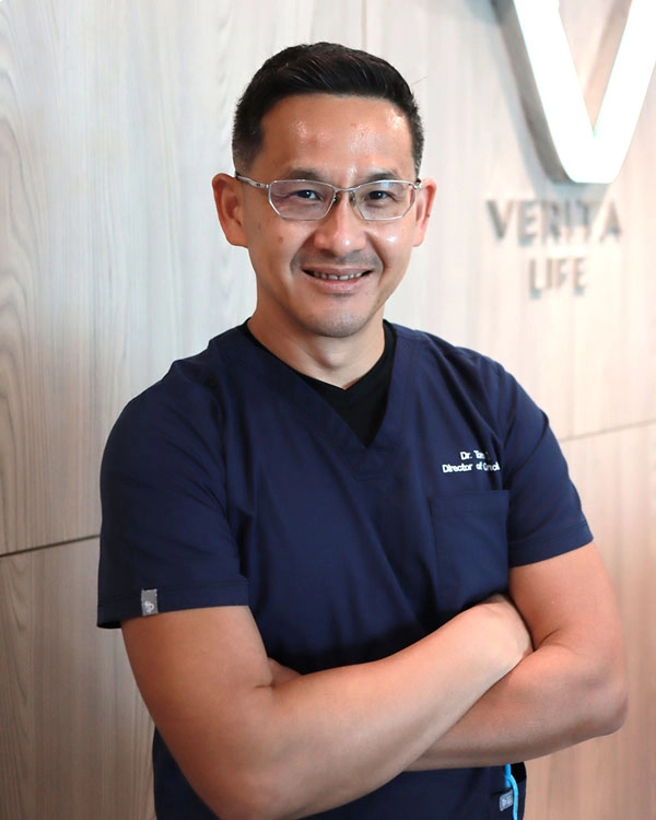 Dr Thapana Tangshewinsirikul (Dr Tom)
