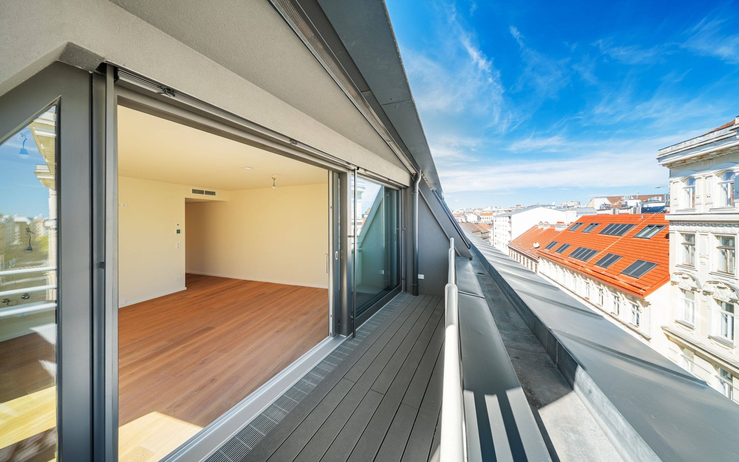 Loggia und Terrasse: Zweizimmer-Erstbezug in Margareten
