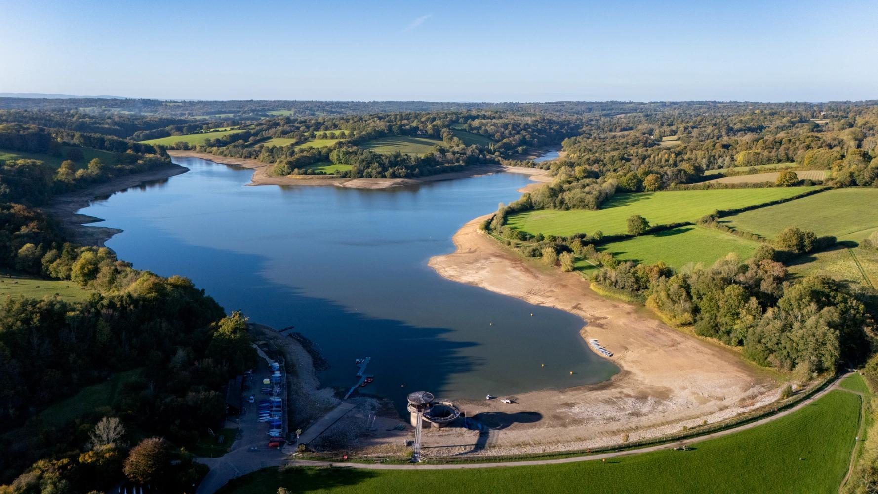 A photo of the declining water levels at Ardingly reservoir in Sussex