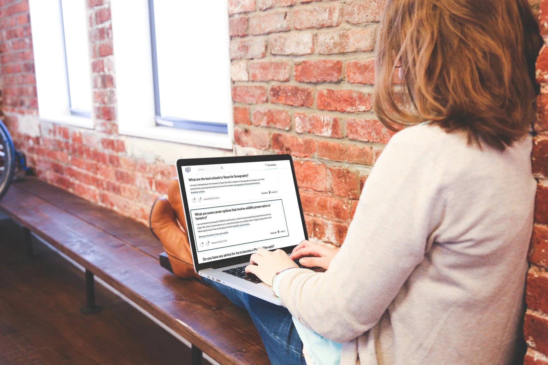 5 Benefits of Volunteering (Hint, you can do it on your phone) – Fast Forward