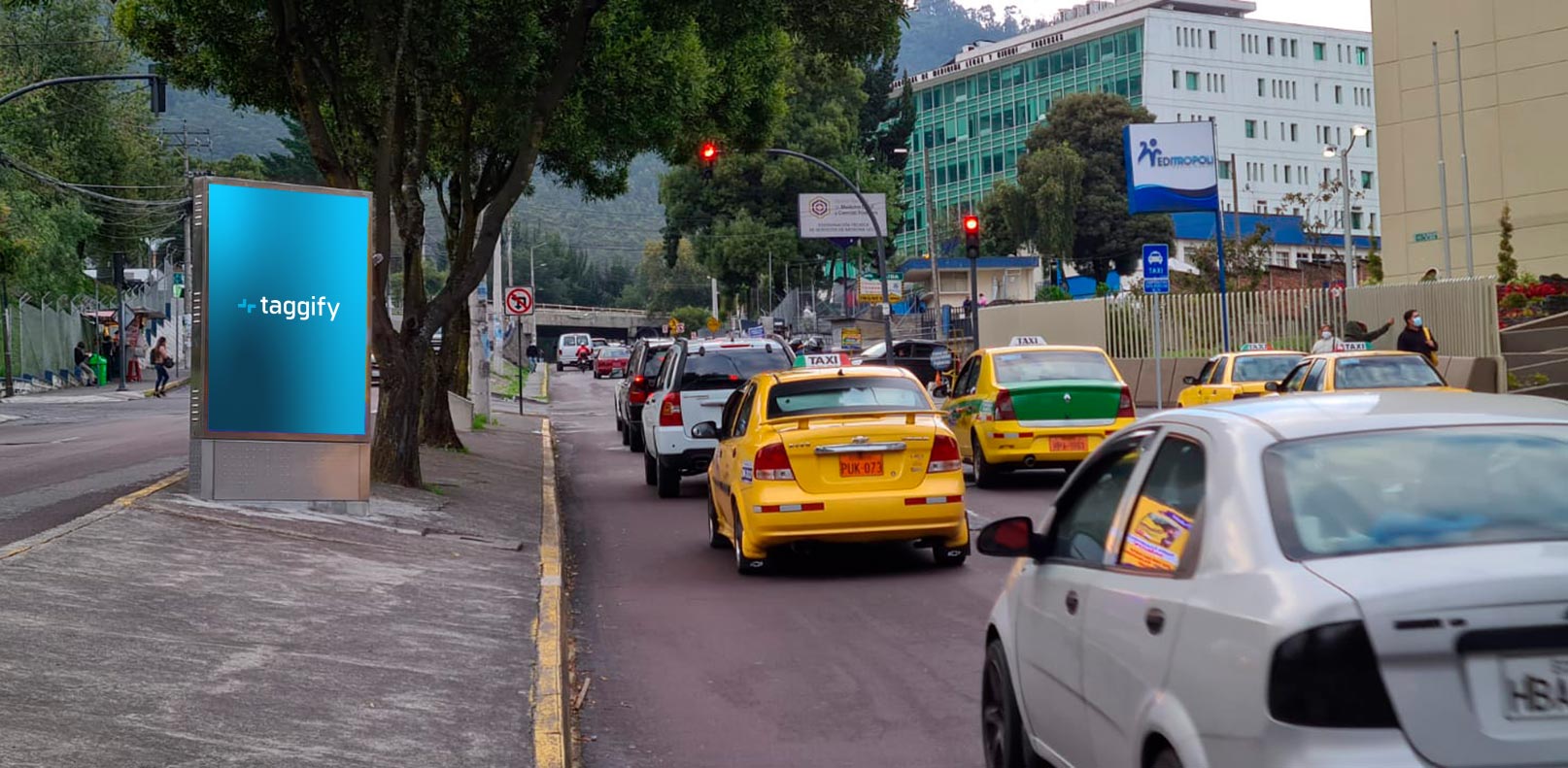 EC - Pichincha - Quito - Mariana De Jesus - Arteta - Frente A Hospital Metropolitano - Quito