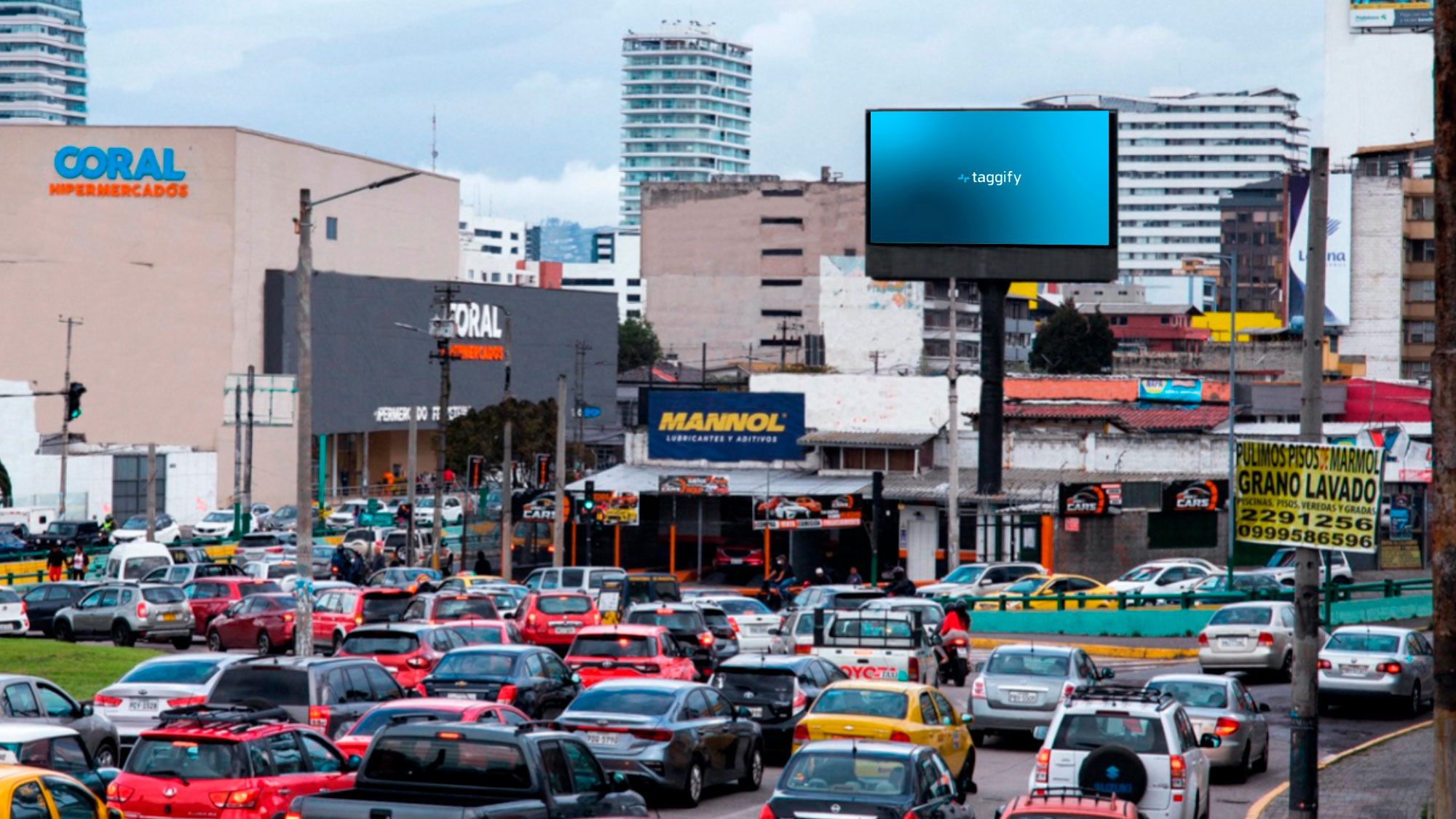 EC - Quito - La Y - Av 10 Agosto Y Av Americas Quito - Quito