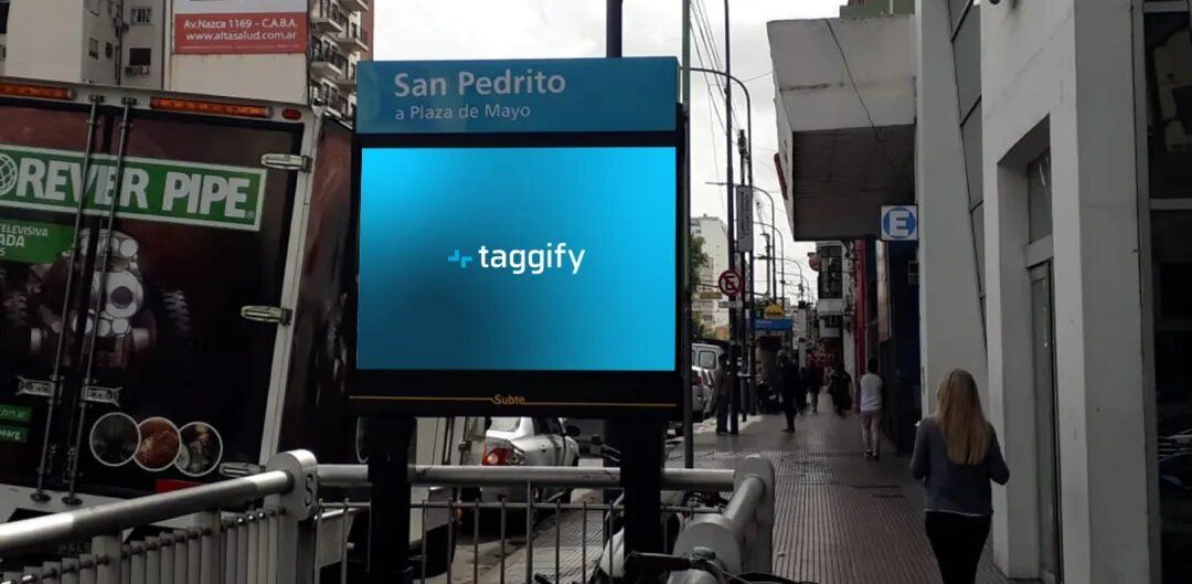 AR - CABA - Flores - Subte Acceso: San Pedrito G02 - CABA