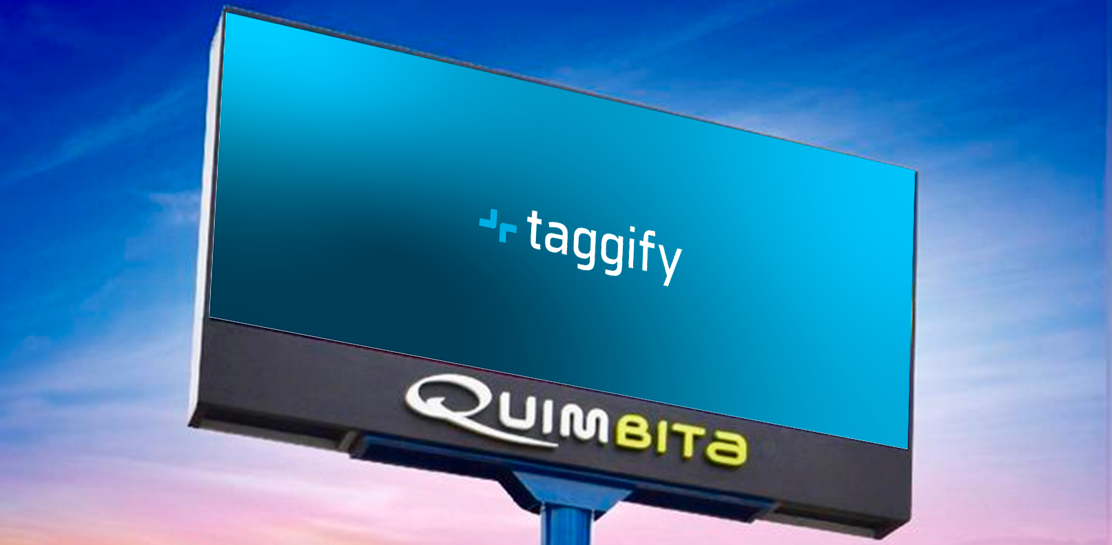 EC - Cotopaxi - Salcedo - Junto A Parque Central Esquina - San Miguel de Salcedo