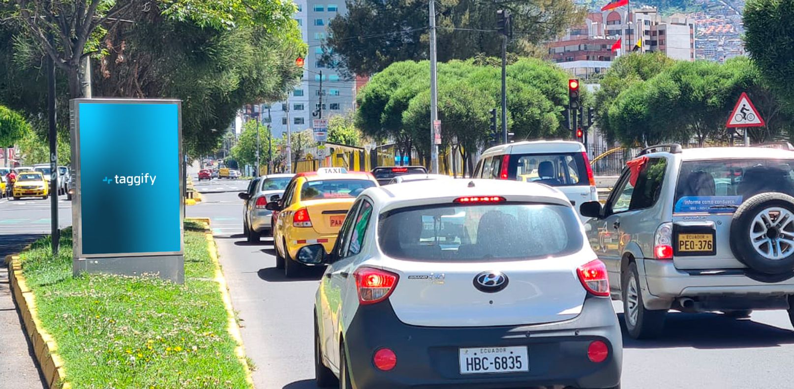 EC - Pichincha - Quito - Francisco De Orellana - Juan Leon Mera - Frente A Parqueadero Marriott - Quito