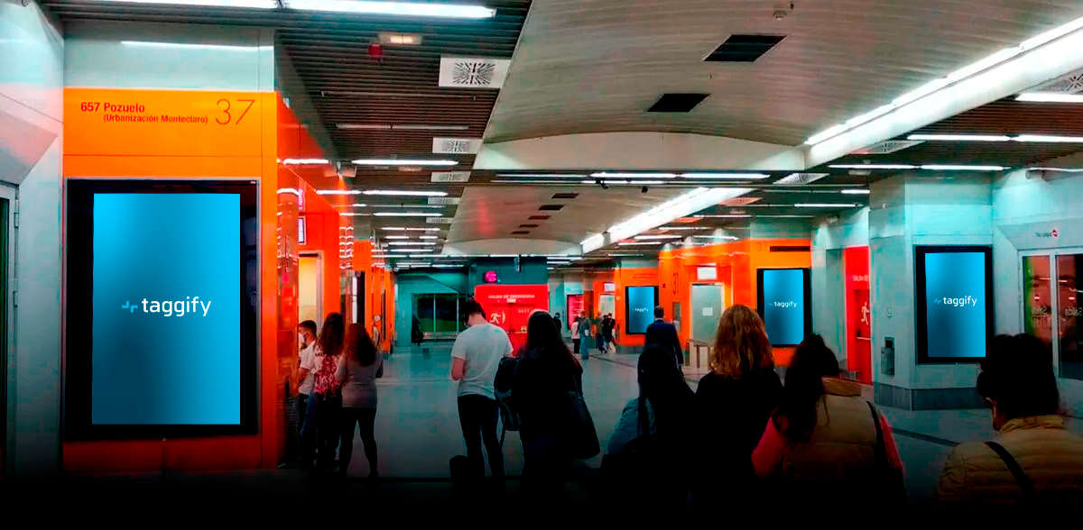 ES - Madrid - Intercambiador Moncloa isla 1 (vertical) - Madrid