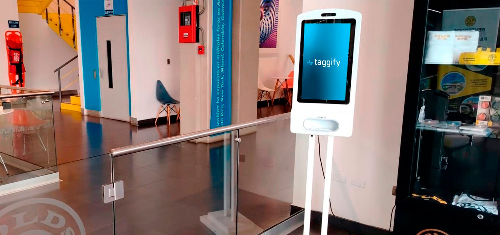 CR - San Jose - Golds Gym Irazu San Jose Uruca Robledal - San José