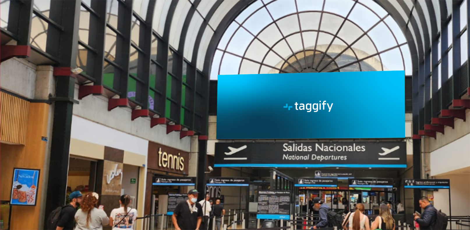 Medellin - Aeropuerto - Hall Central - Filtros Nacionales - Lado B, Medellín