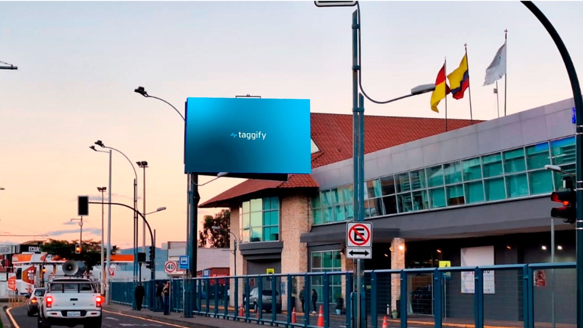 EC - Loja Argelia - Av Espana Ingreso Peatonal Aeropuerto - Loja