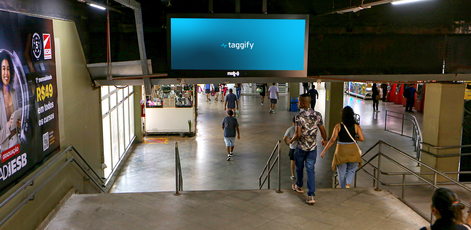 BR - Brasilia - Metro Central Escada - MOB02 - Brasília