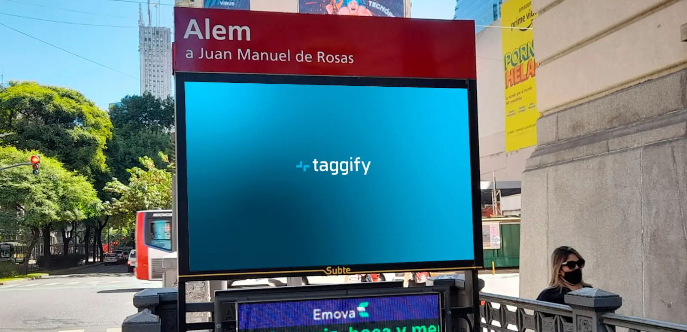 AR - CABA - San Nicolas - Subte Acceso: Leandro N. Alem G01 - CABA