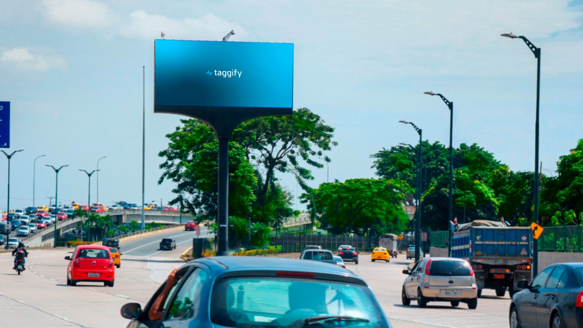 EC - La Puntilla - Av Pedro Menéndez Gilbert Entrada Al Puente De La Unidad Nacional - Quito