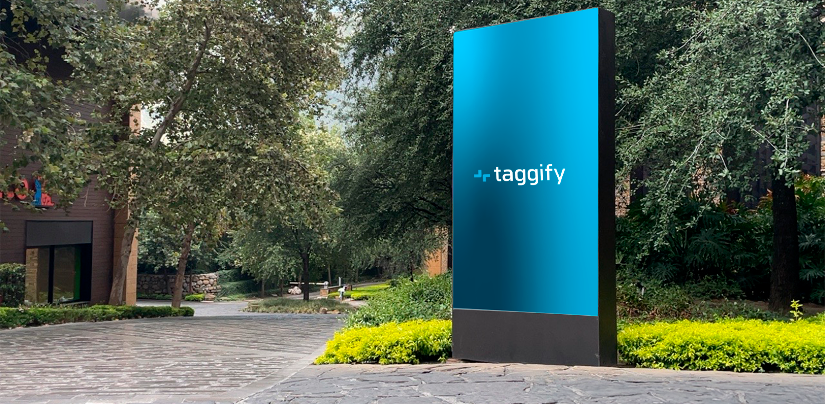 MX - Nuevo Leon - Monterrey - Pueblo Serena - Estacionamiento - Sur - Carretera Nacional 500 - Valle Alto - Monterrey