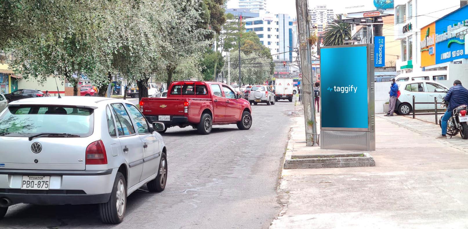 EC - Pichincha - Quito - Naciones Unidas - Republica Del Salvador - Ingreso A Cc Quicentro - Quito