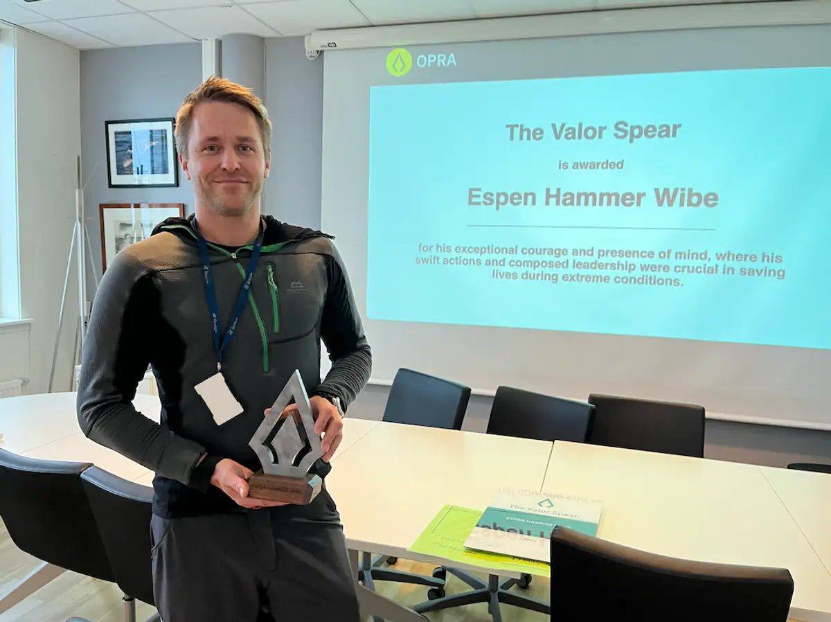 Espen Hammer Wibe tildeles the Valor Spear for 2024