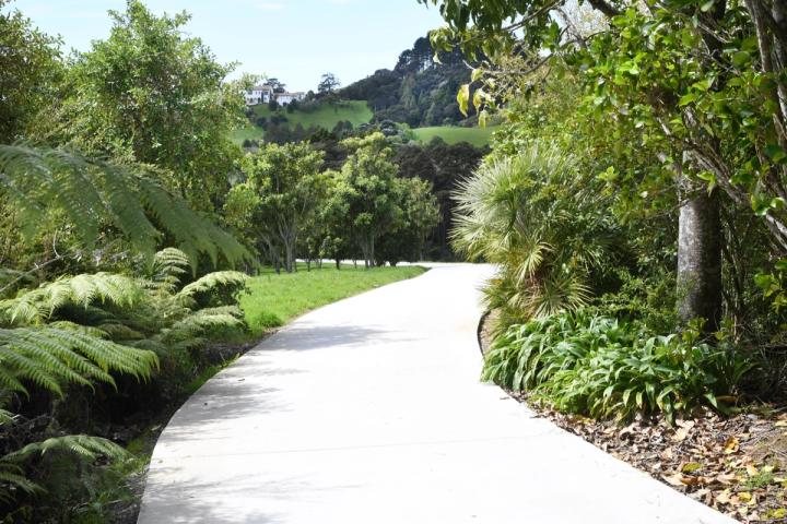 Exposed aggregate driveway at a modern Auckland home