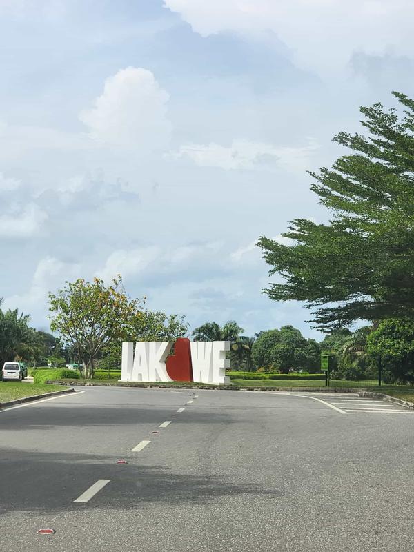 Residential land in a golf course estate in Lakowe