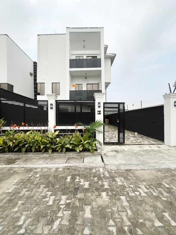 Five bedroom detached duplex (390ajah) in Ajah
