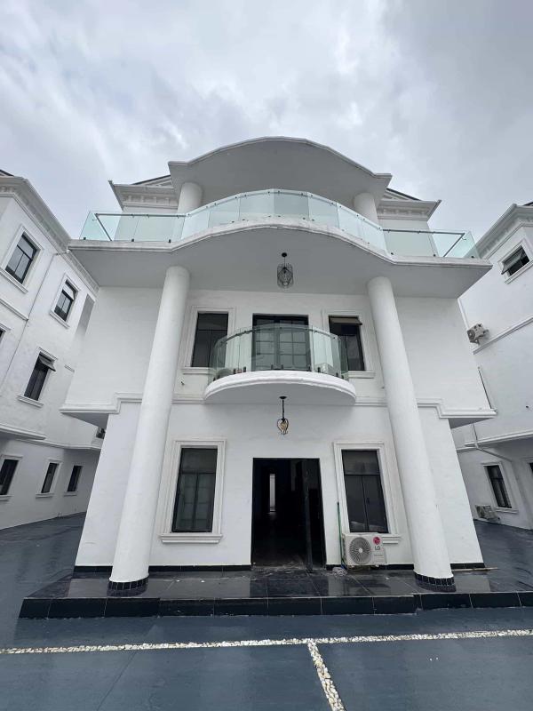 Super stunning five bedroom fully detached duplex (457ikoyi) in Banana Island