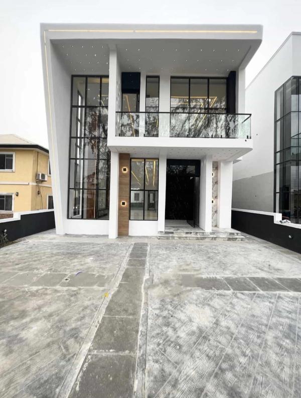 Newly built five bedroom detached duplex (370lekki) in Ikota