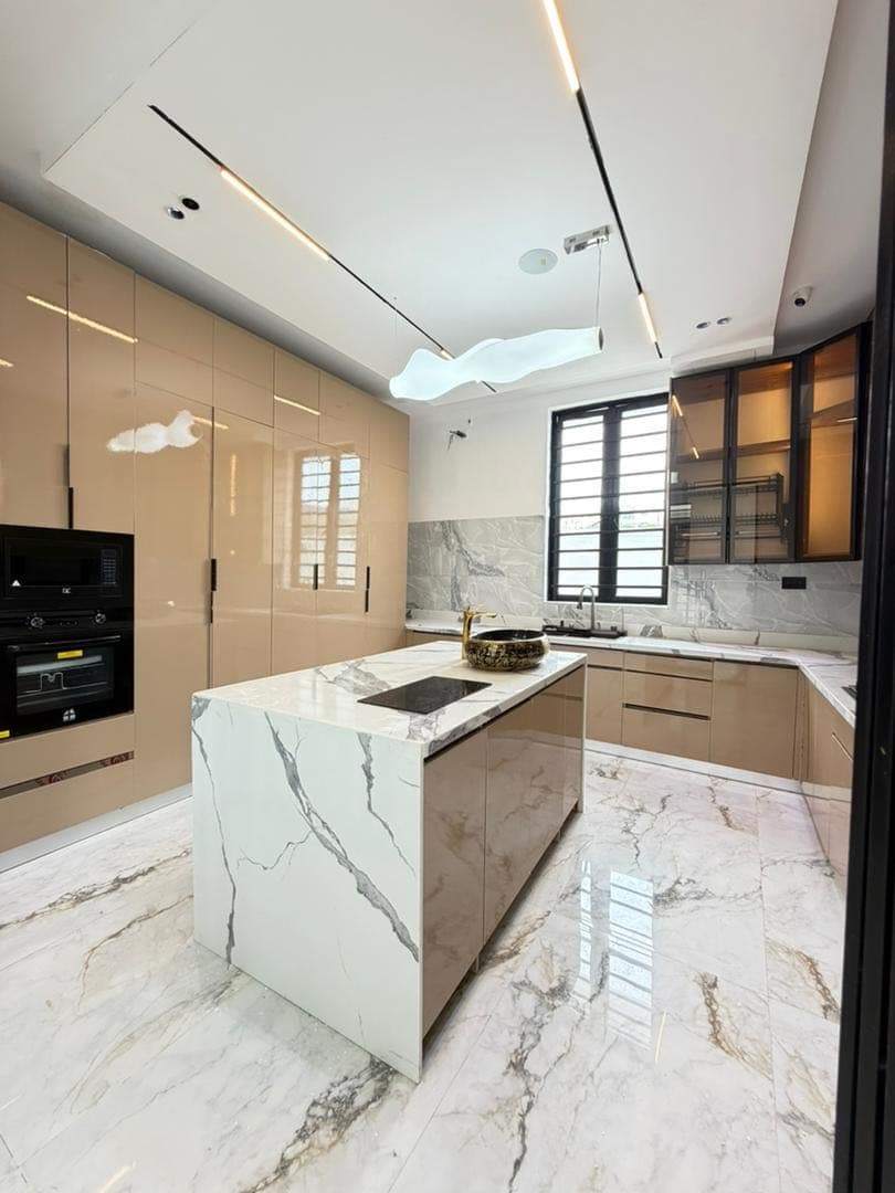 Five bedroom detached duplex – photo 3