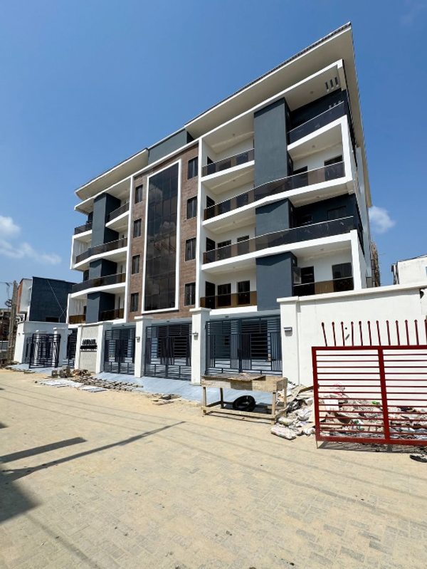 Four bedroom apartment (555lekkip1) in Lekki Phase 1