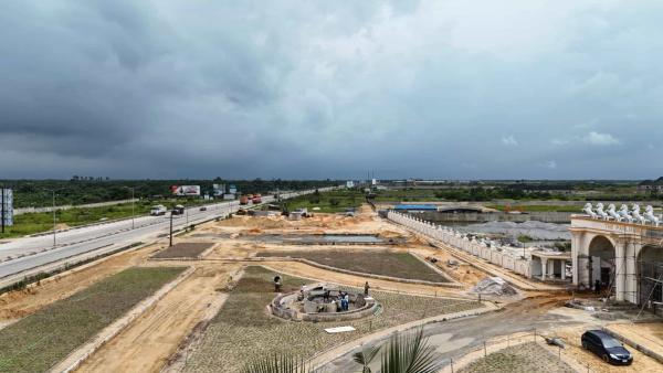 600 sqm land in a secure environment (424ibejulekki) in Ibeju Lekki
