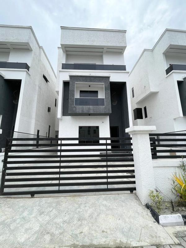 Five bedroom detached duplex (41ikate) in Ikate