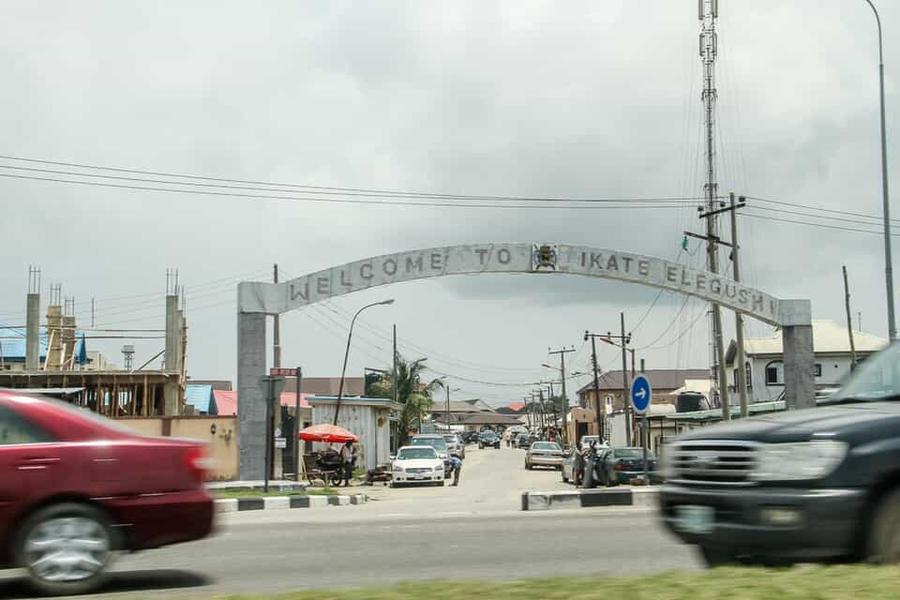 Ikate Elegushi community entrance 