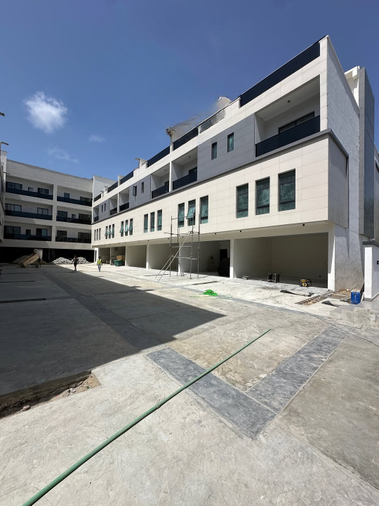 Executive four bedroom terrace duplex