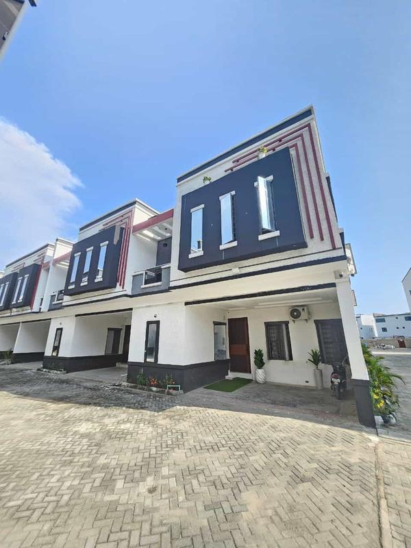 Four bedroom terrace duplex (250orchid) in Orchid Road