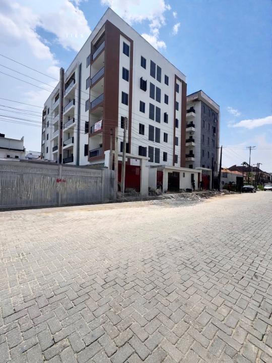 Two bedroom apartment with bq in Ikate