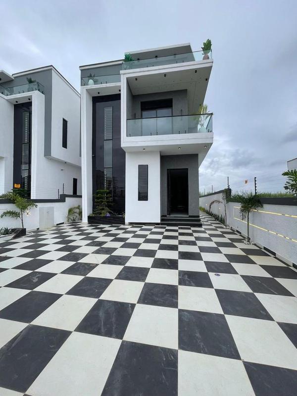 Five bedroom detached duplex (72ajah) in Ajah