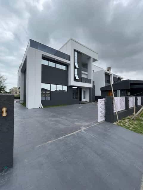 Luxury five bedroom detached duplex (05ajah) in Ajah