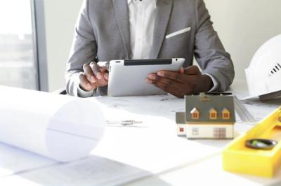 The Benefits of Hiring A Lawyer Before Buying A Property in Lagos