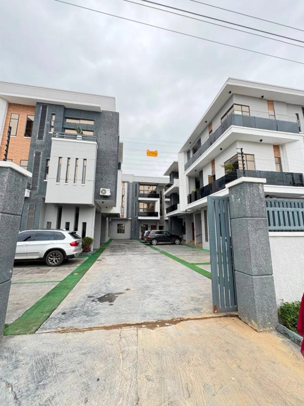 Two bedroom apartment in a good location in Abraham Adesanya
  }