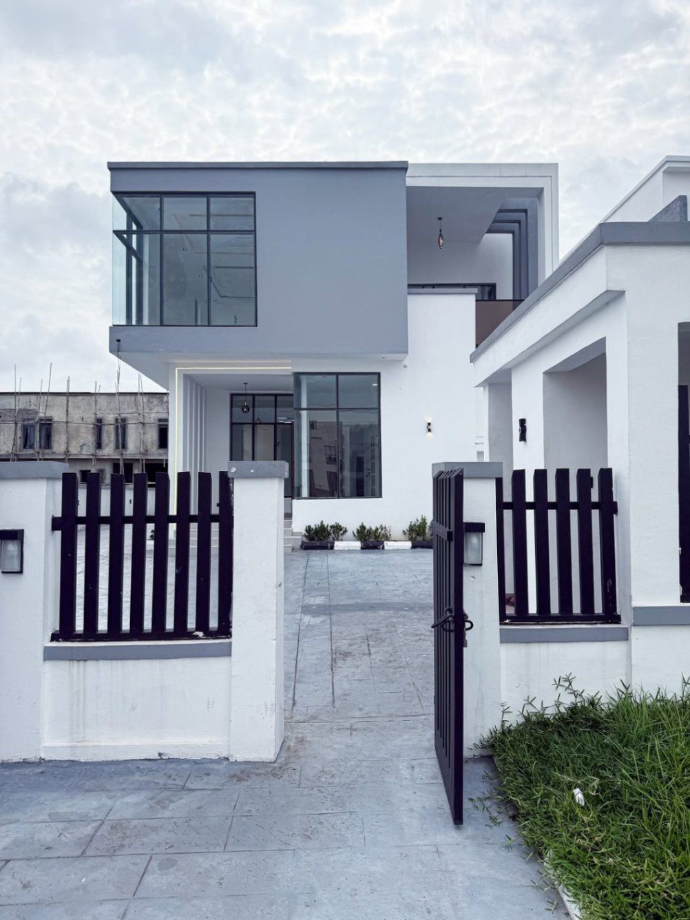 Five bedroom fully detached duplex with bq
