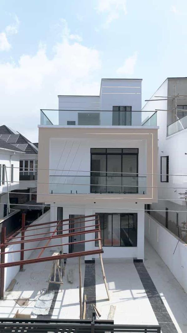 Contemporary five bedroom detached duplex (349lekki) in Lekki
