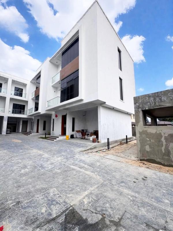 Four bedroom terrace duplex  in Lekki Phase 1