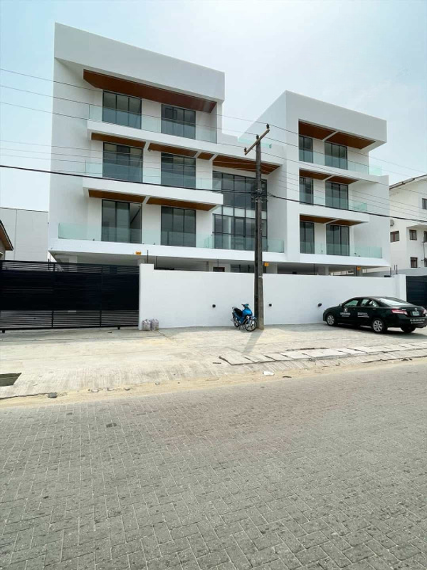 Two bedroom apartment (400lekkip1) in Lekki Phase 1